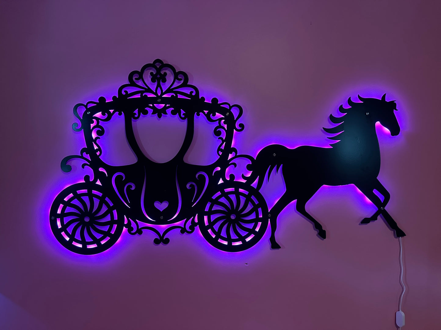 Horse & Carriage (Backlit)